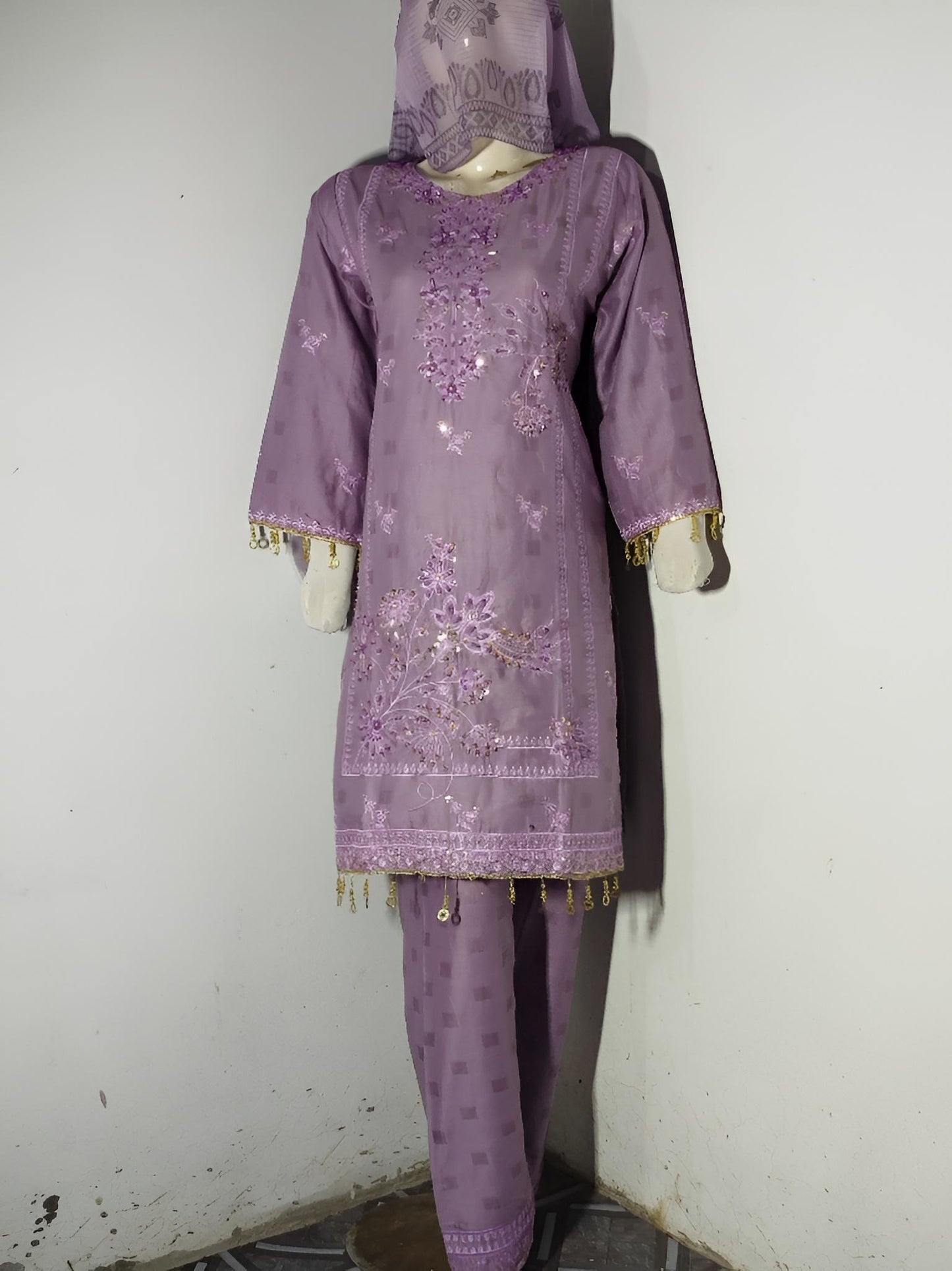 Hand Embroidered Cotton 3PC Suit – DeliciousPvt