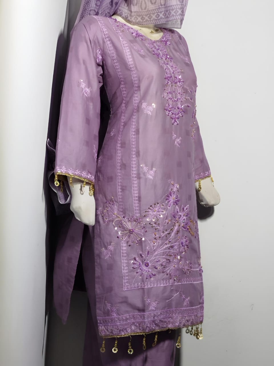 Hand Embroidered Cotton 3PC Suit – DeliciousPvt