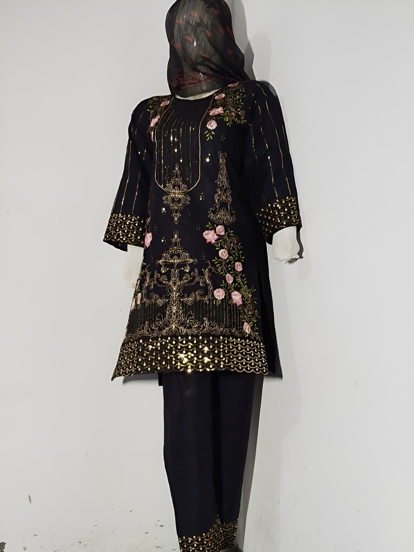 Sequin Embroidered 3PC Suit – Minar Print Dupatta