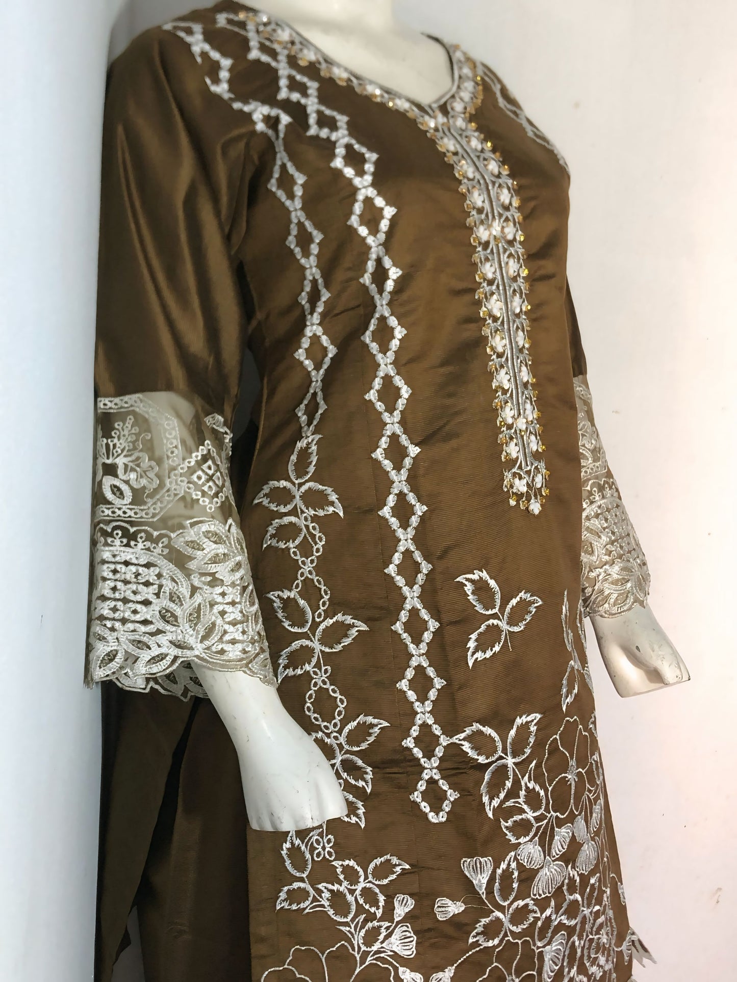 Embroidered Khaddi Cotton Suit (Stitched 2PC)