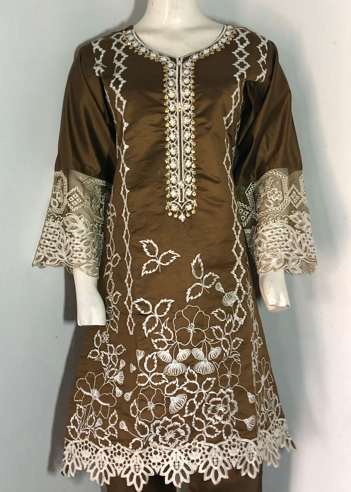 Embroidered Khaddi Cotton Suit (Stitched 2PC)