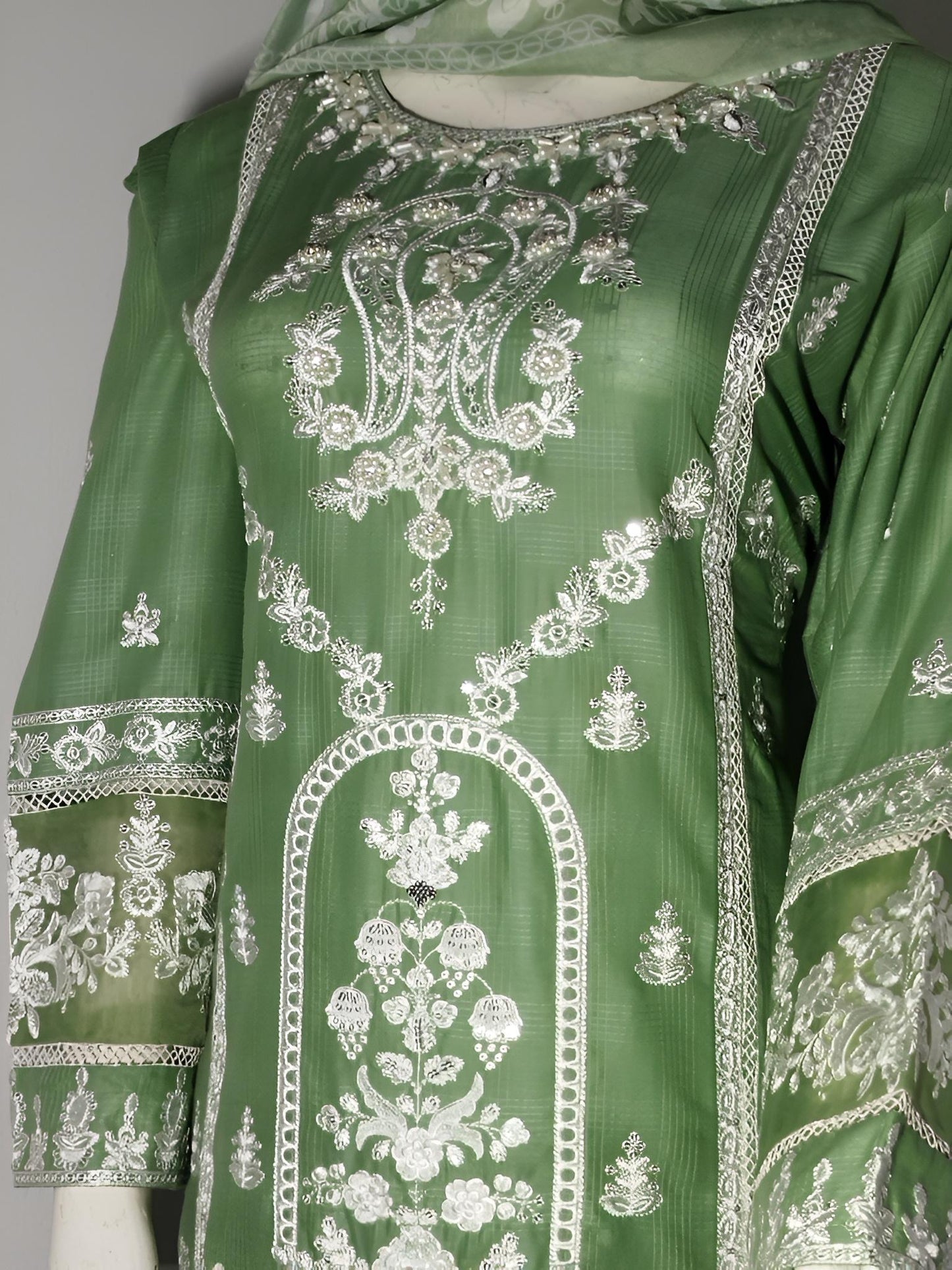 Delicious 3PC – Embroidered Cotton
