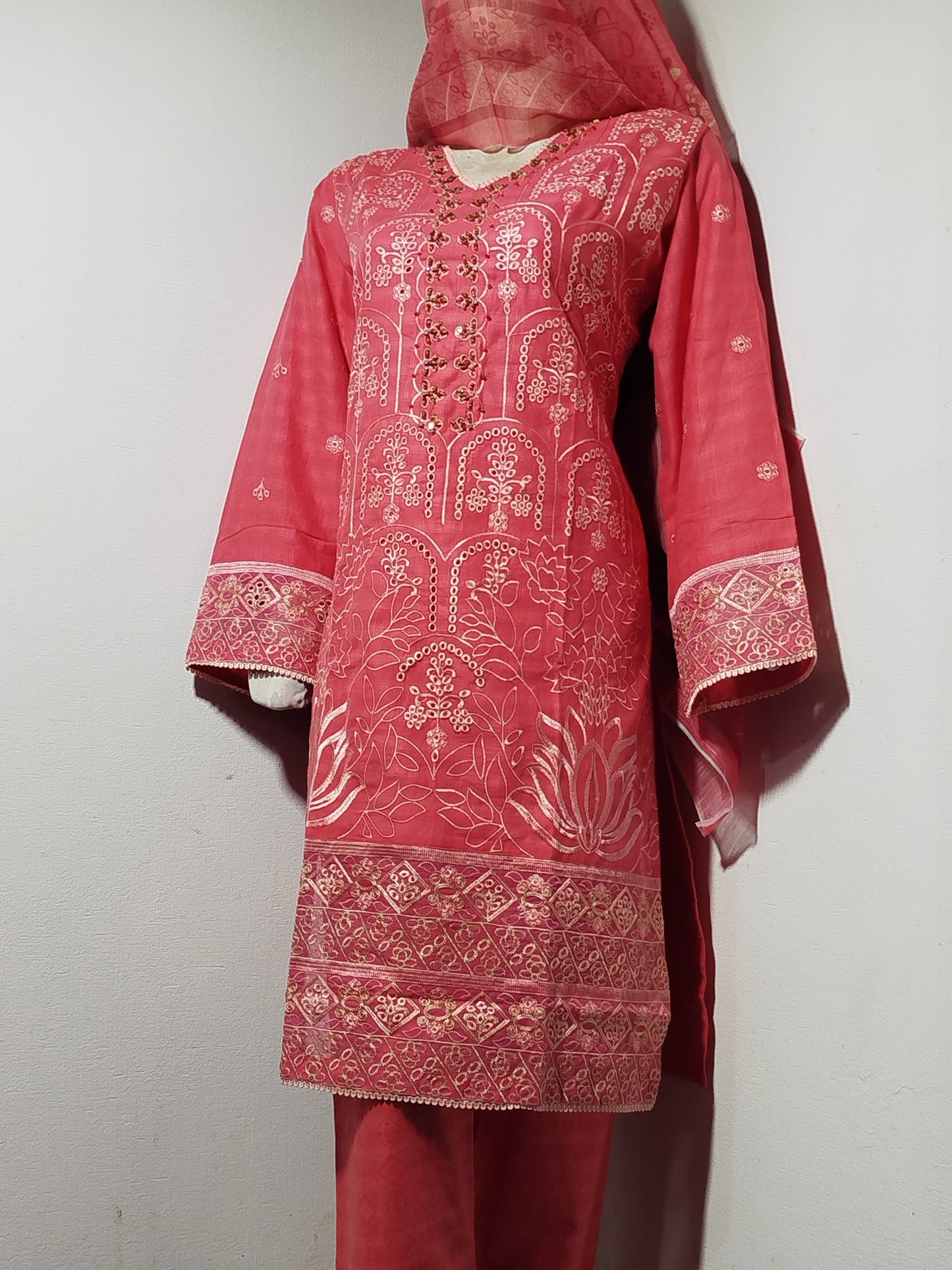 Summer Luxury 3PC – Hand-Embellished Cotton with Pearl Detail